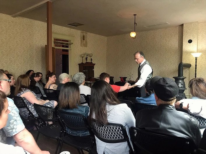 Michael Cantori presenting at the Clara Barton Missing Soldiers Office